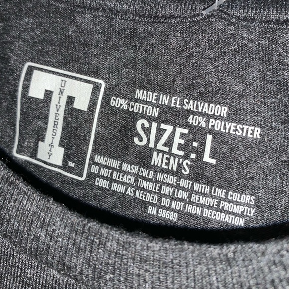 ⚓️🏟️ Vanderbilt Commodores Double Banner Tee 🏟️⚓️ - Picture 8 of 8